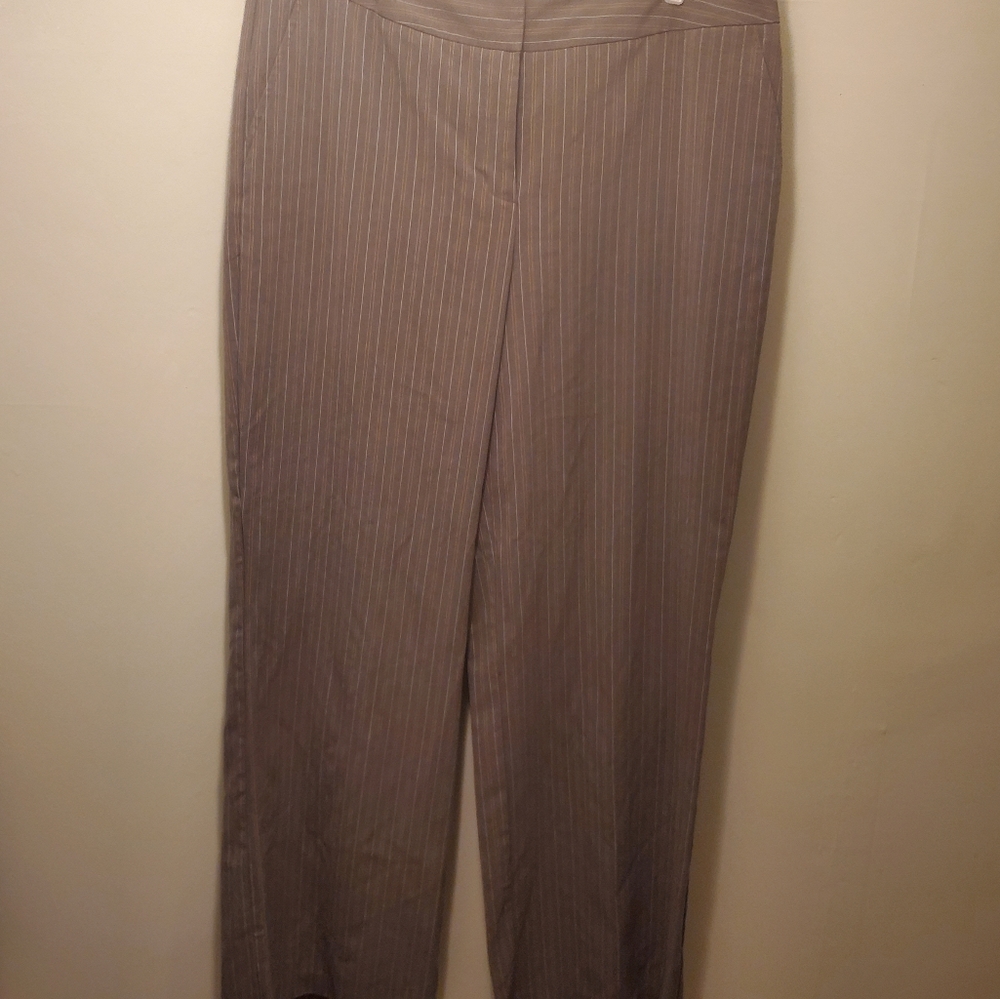 Chico's Dark Gray and White/Tan Pin Striped Pants